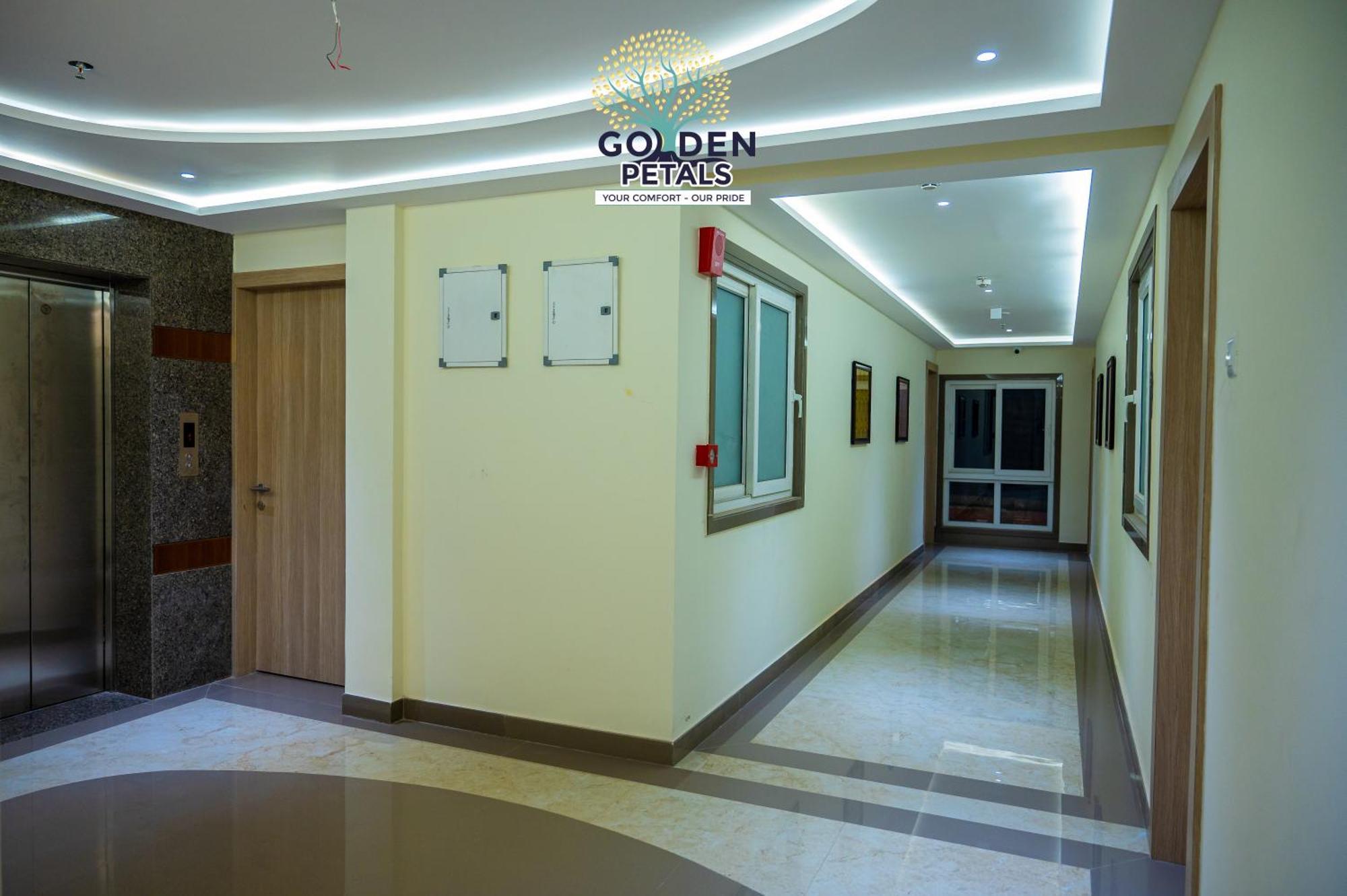 Hotel Golden Petals Varanasi Exterior foto